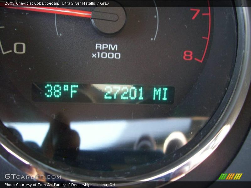 Ultra Silver Metallic / Gray 2005 Chevrolet Cobalt Sedan