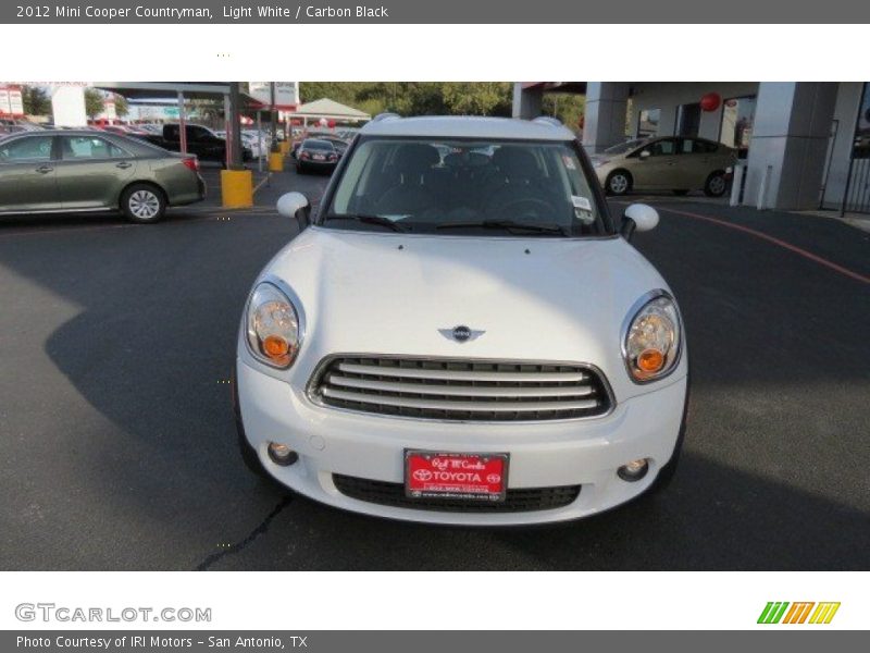 Light White / Carbon Black 2012 Mini Cooper Countryman