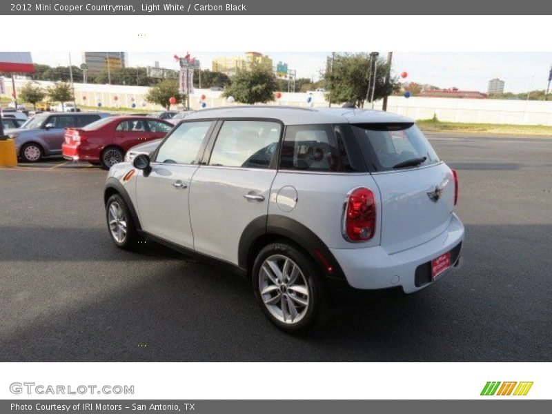 Light White / Carbon Black 2012 Mini Cooper Countryman