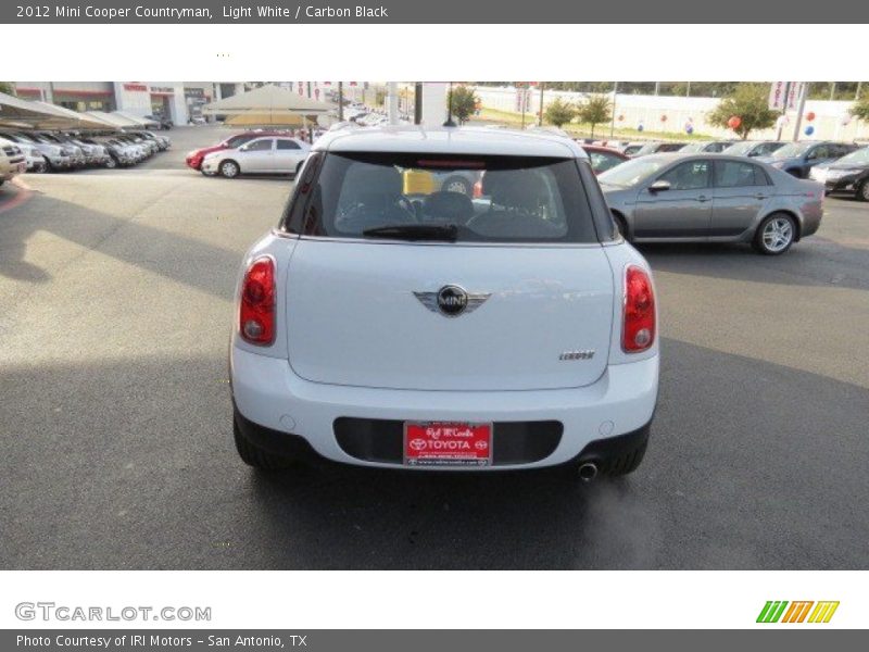 Light White / Carbon Black 2012 Mini Cooper Countryman