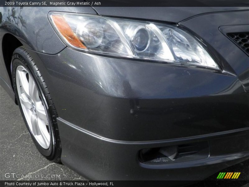 Magnetic Gray Metallic / Ash 2009 Toyota Camry SE