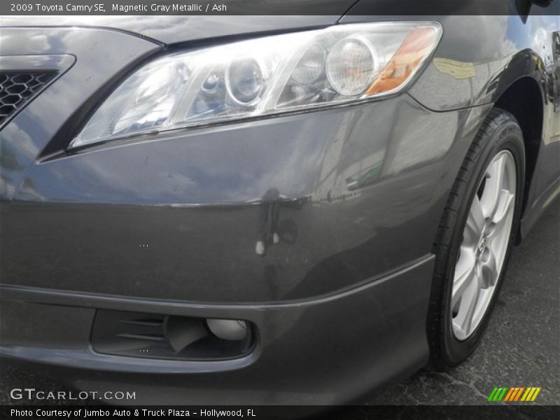 Magnetic Gray Metallic / Ash 2009 Toyota Camry SE