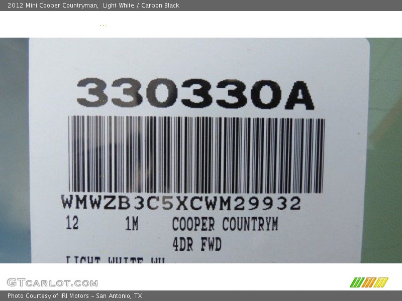 Light White / Carbon Black 2012 Mini Cooper Countryman