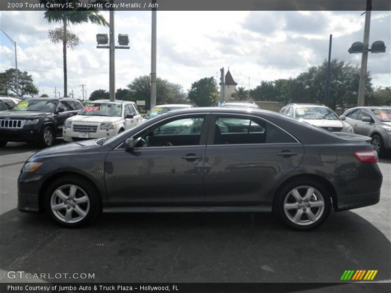 Magnetic Gray Metallic / Ash 2009 Toyota Camry SE
