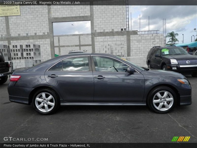 Magnetic Gray Metallic / Ash 2009 Toyota Camry SE