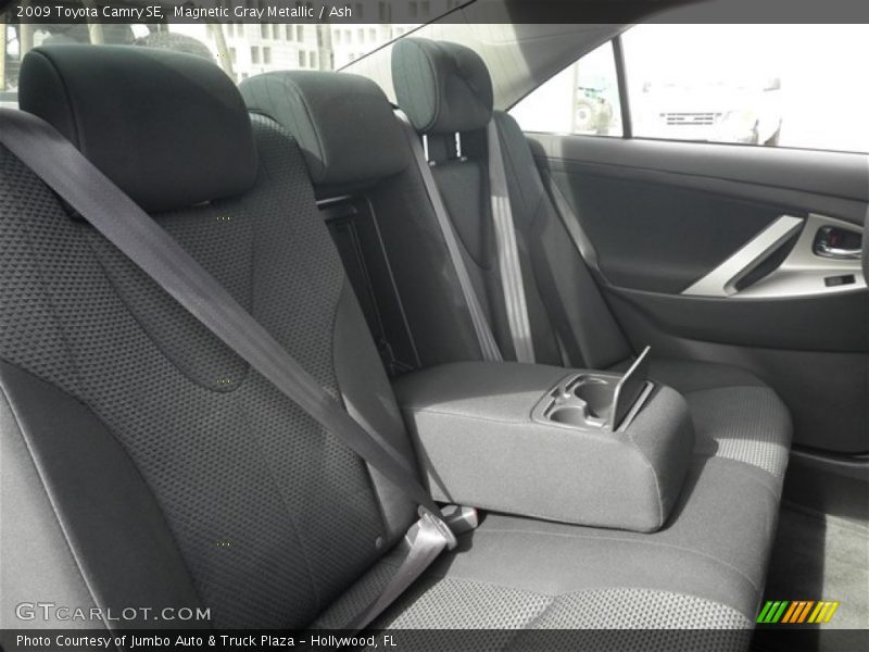Magnetic Gray Metallic / Ash 2009 Toyota Camry SE