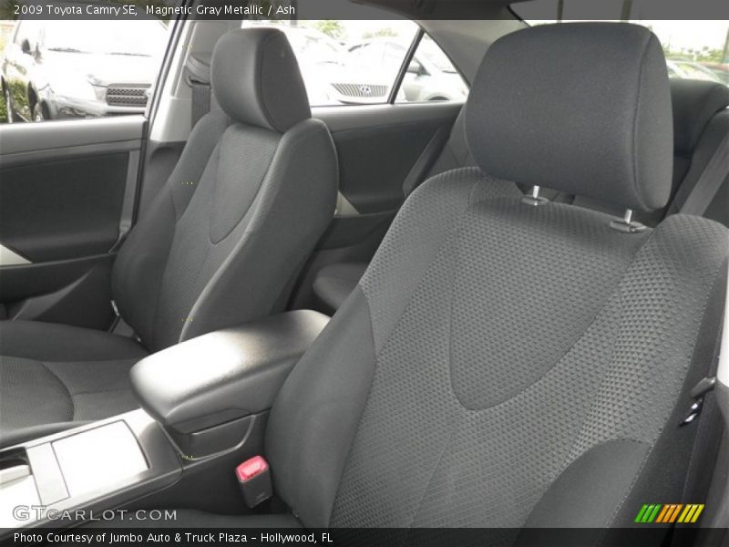Magnetic Gray Metallic / Ash 2009 Toyota Camry SE