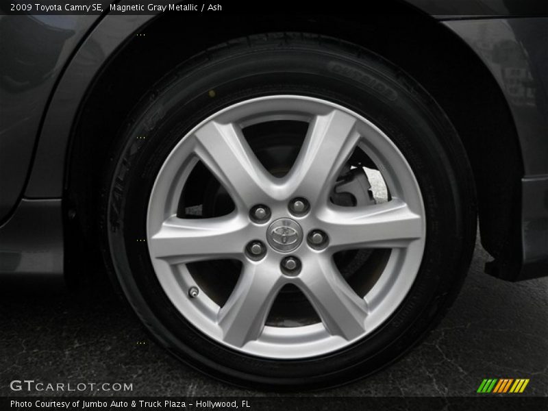 Magnetic Gray Metallic / Ash 2009 Toyota Camry SE