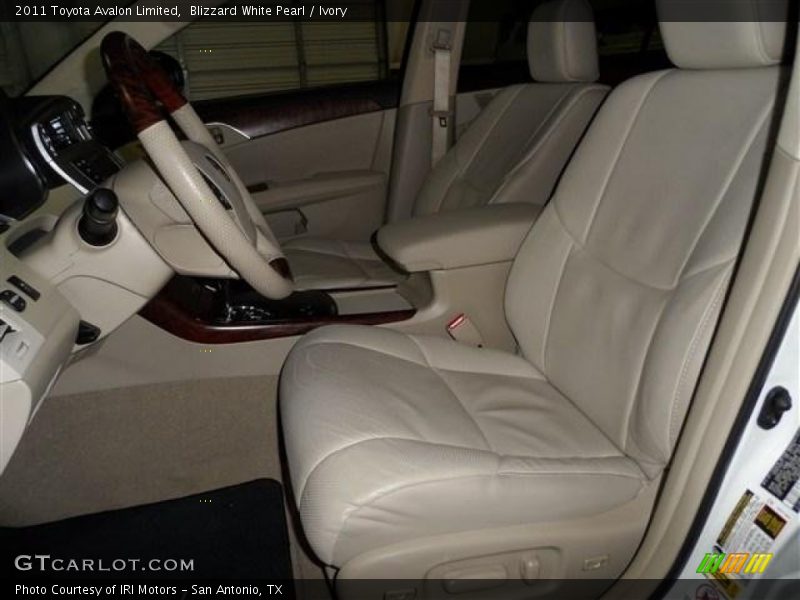 Blizzard White Pearl / Ivory 2011 Toyota Avalon Limited