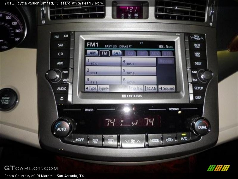 Blizzard White Pearl / Ivory 2011 Toyota Avalon Limited
