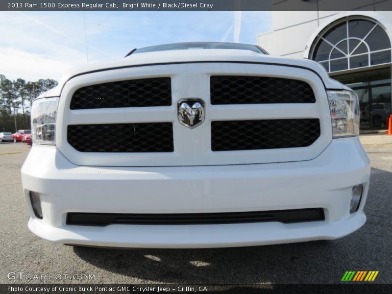 Bright White / Black/Diesel Gray 2013 Ram 1500 Express Regular Cab