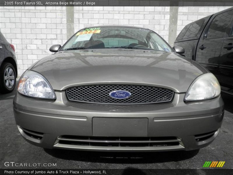 Arizona Beige Metallic / Beige 2005 Ford Taurus SEL
