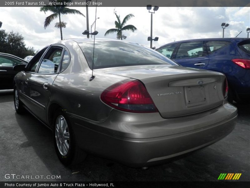 Arizona Beige Metallic / Beige 2005 Ford Taurus SEL