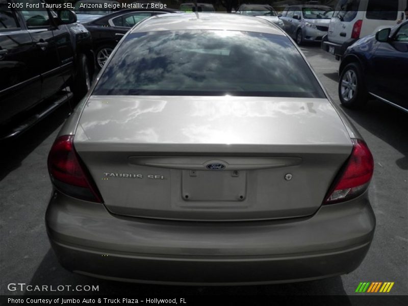 Arizona Beige Metallic / Beige 2005 Ford Taurus SEL