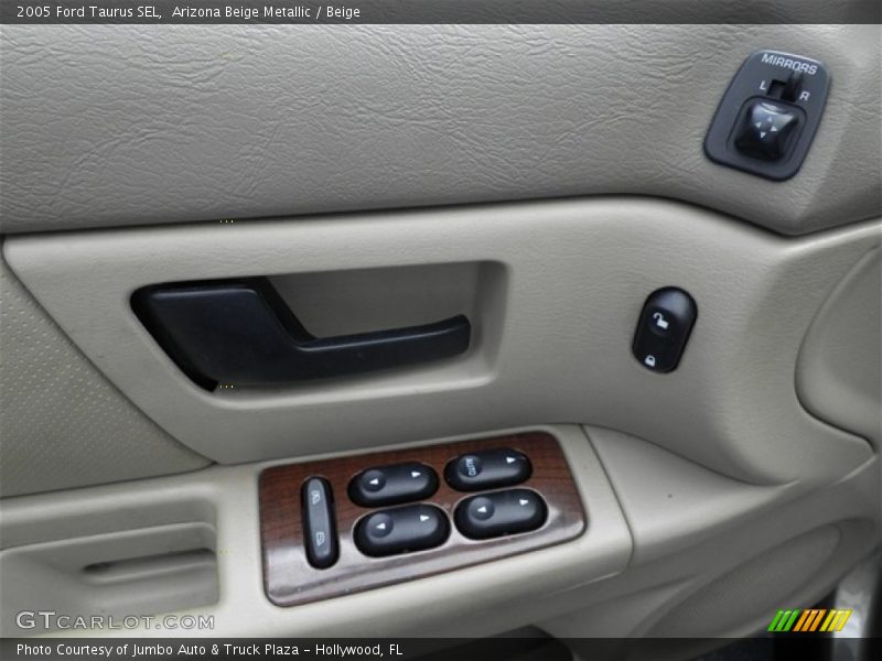 Arizona Beige Metallic / Beige 2005 Ford Taurus SEL