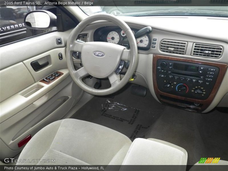 Arizona Beige Metallic / Beige 2005 Ford Taurus SEL