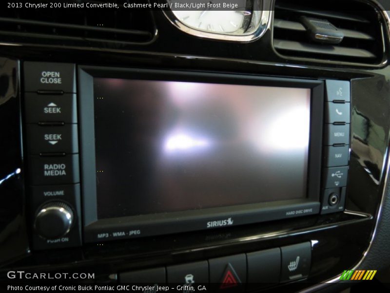 Cashmere Pearl / Black/Light Frost Beige 2013 Chrysler 200 Limited Convertible