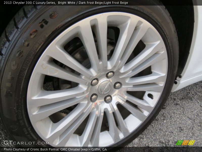  2013 300 C Luxury Series Wheel
