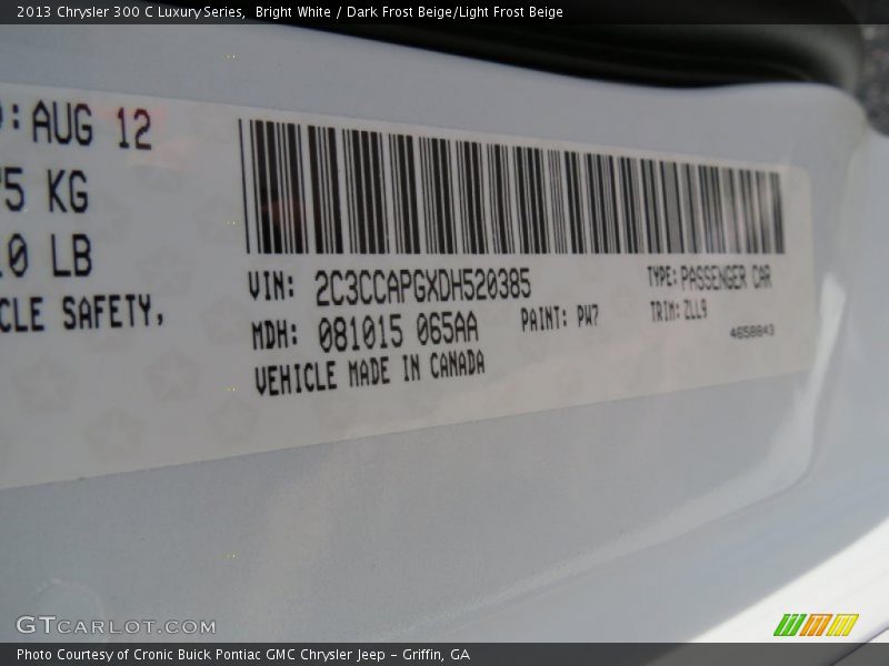 2013 300 C Luxury Series Bright White Color Code PW7