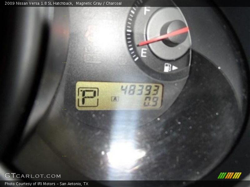 Magnetic Gray / Charcoal 2009 Nissan Versa 1.8 SL Hatchback