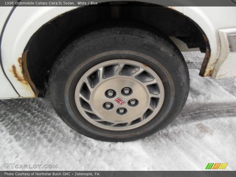 White / Blue 1996 Oldsmobile Cutlass Ciera SL Sedan