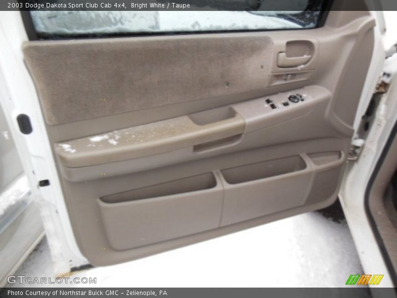 Bright White / Taupe 2003 Dodge Dakota Sport Club Cab 4x4