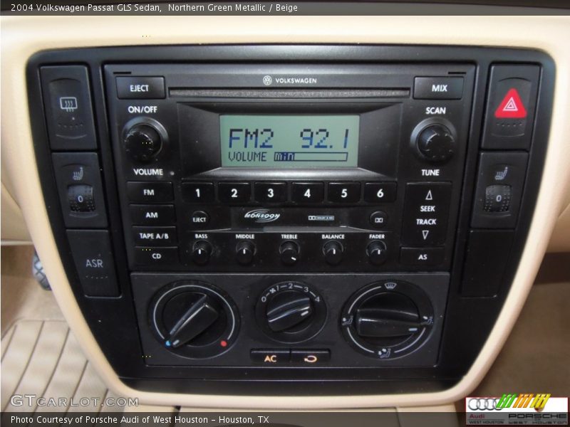 Northern Green Metallic / Beige 2004 Volkswagen Passat GLS Sedan