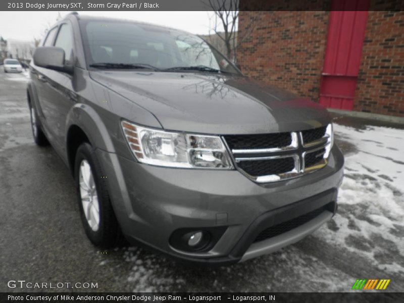 Storm Gray Pearl / Black 2013 Dodge Journey SXT