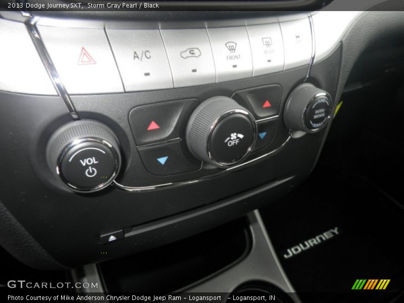 Storm Gray Pearl / Black 2013 Dodge Journey SXT