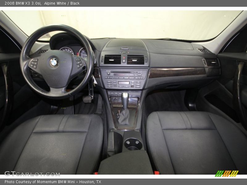 Dashboard of 2008 X3 3.0si