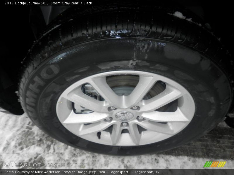Storm Gray Pearl / Black 2013 Dodge Journey SXT
