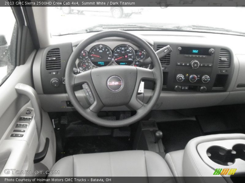 Dashboard of 2013 Sierra 2500HD Crew Cab 4x4