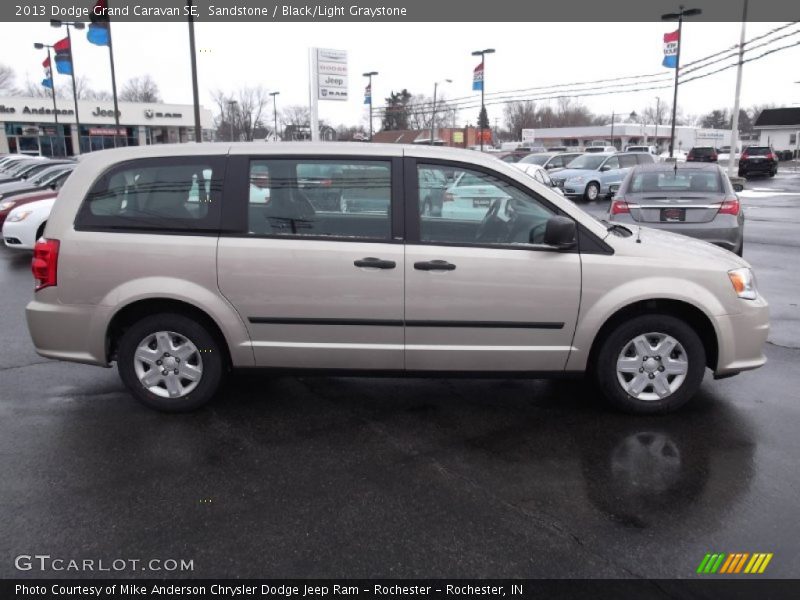 Sandstone / Black/Light Graystone 2013 Dodge Grand Caravan SE