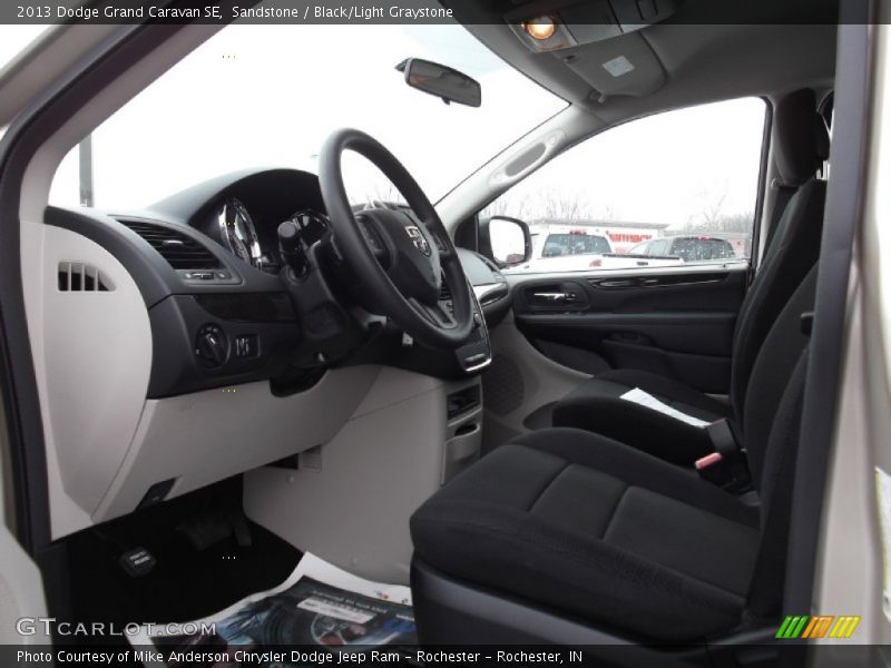 Sandstone / Black/Light Graystone 2013 Dodge Grand Caravan SE