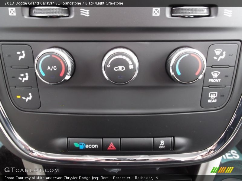 Sandstone / Black/Light Graystone 2013 Dodge Grand Caravan SE
