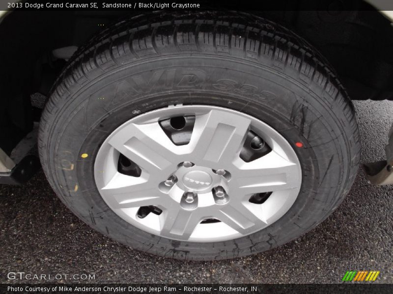 Sandstone / Black/Light Graystone 2013 Dodge Grand Caravan SE