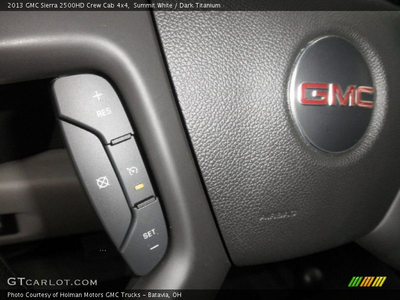 Summit White / Dark Titanium 2013 GMC Sierra 2500HD Crew Cab 4x4