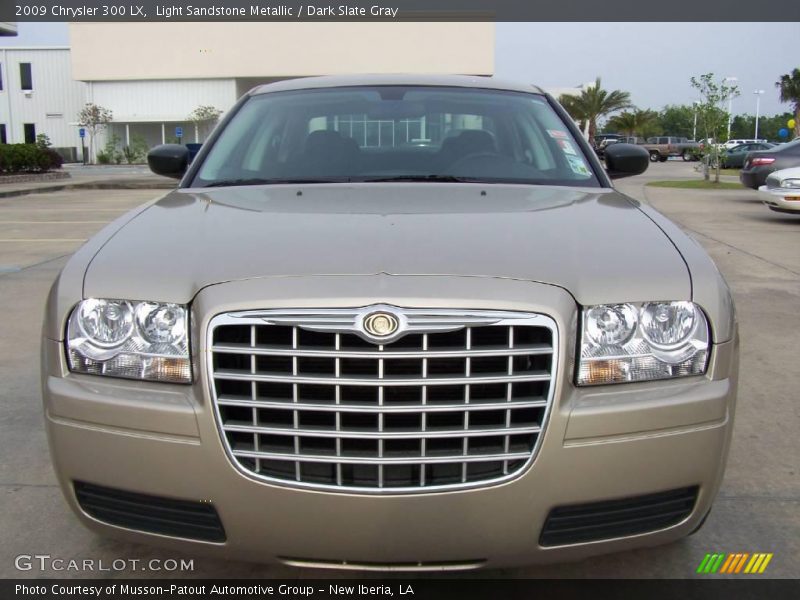 Light Sandstone Metallic / Dark Slate Gray 2009 Chrysler 300 LX