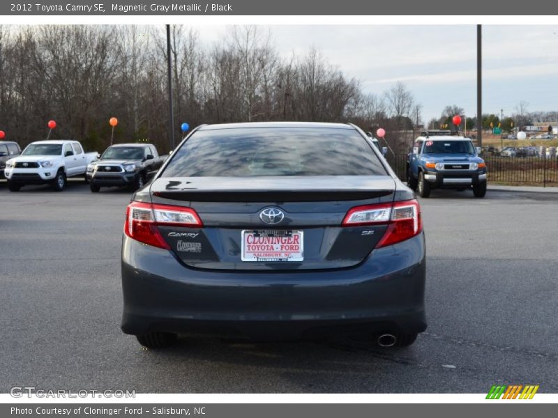 Magnetic Gray Metallic / Black 2012 Toyota Camry SE