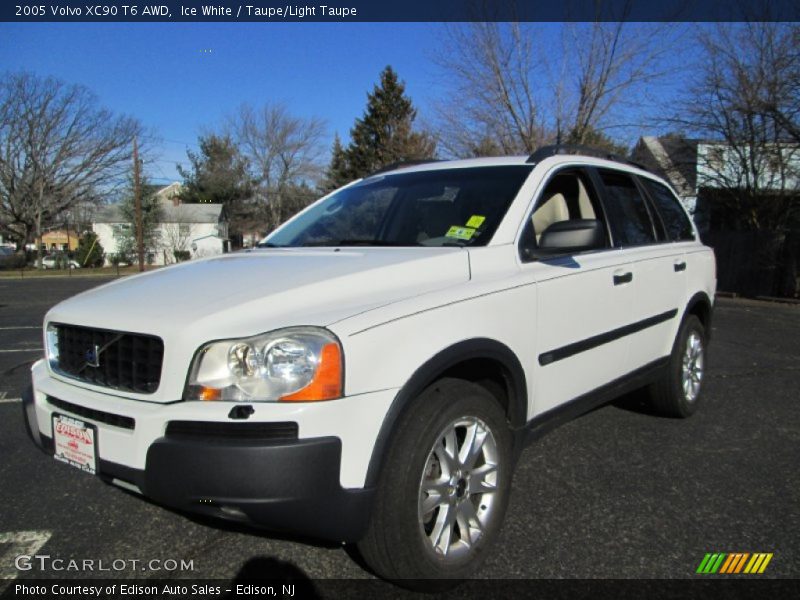 Ice White / Taupe/Light Taupe 2005 Volvo XC90 T6 AWD