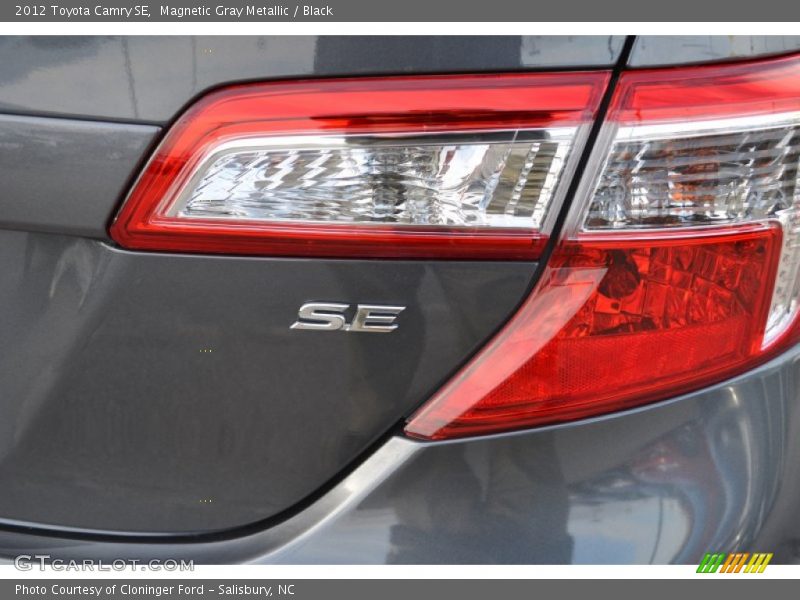 Magnetic Gray Metallic / Black 2012 Toyota Camry SE