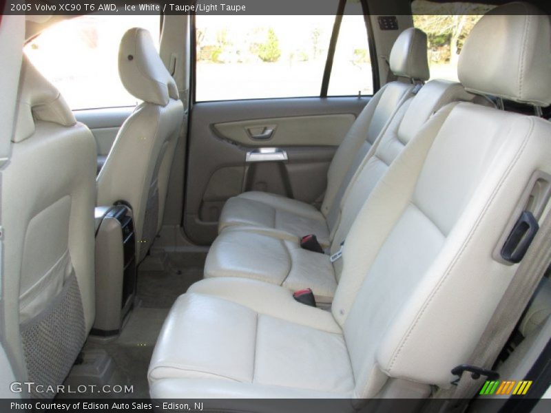 Ice White / Taupe/Light Taupe 2005 Volvo XC90 T6 AWD