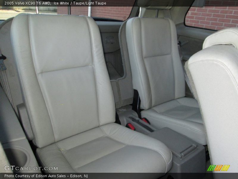 Ice White / Taupe/Light Taupe 2005 Volvo XC90 T6 AWD