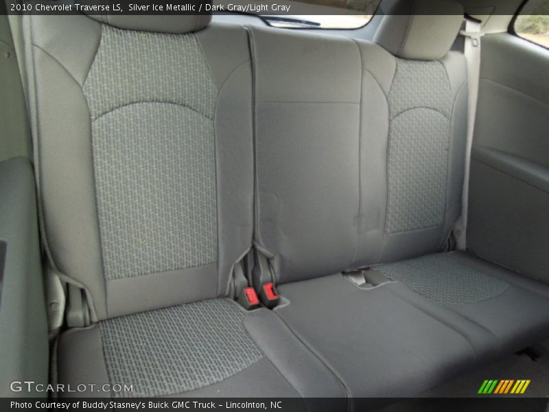 Silver Ice Metallic / Dark Gray/Light Gray 2010 Chevrolet Traverse LS