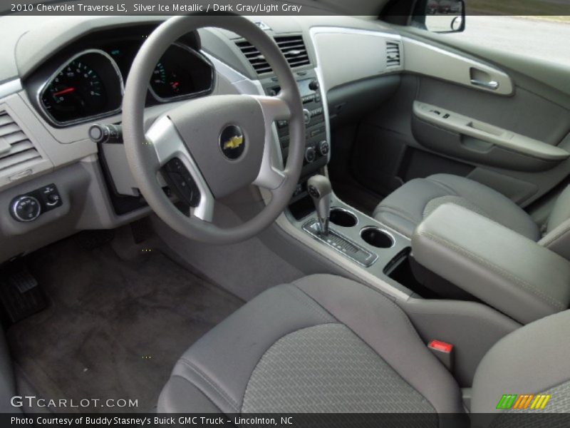 Silver Ice Metallic / Dark Gray/Light Gray 2010 Chevrolet Traverse LS