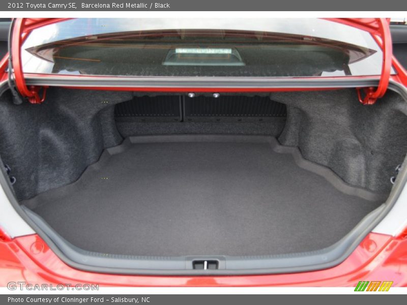 Barcelona Red Metallic / Black 2012 Toyota Camry SE