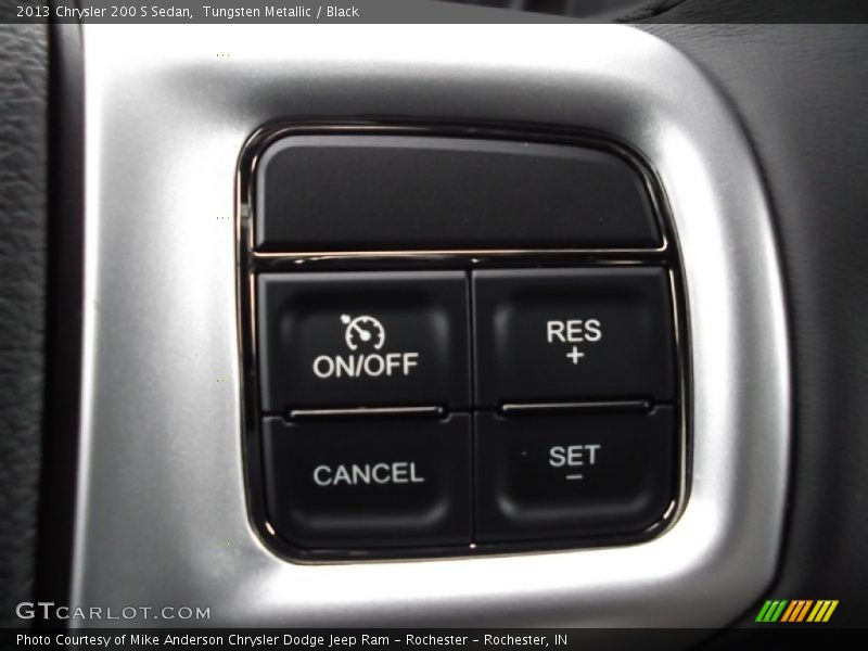 Tungsten Metallic / Black 2013 Chrysler 200 S Sedan