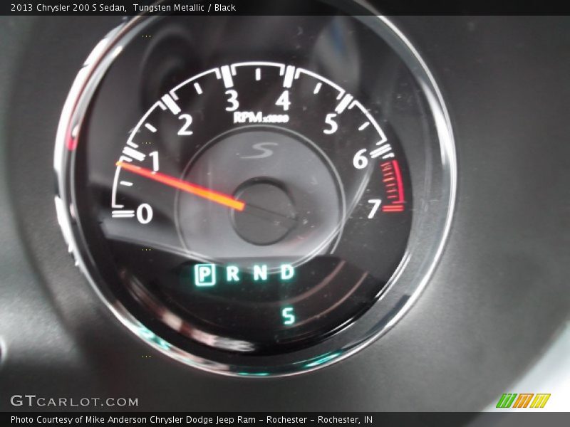 Tungsten Metallic / Black 2013 Chrysler 200 S Sedan