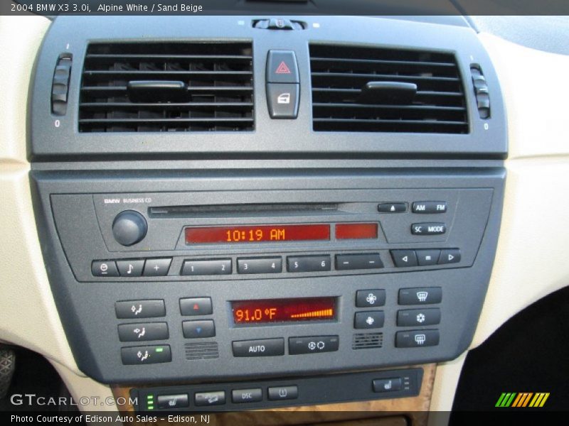 Alpine White / Sand Beige 2004 BMW X3 3.0i