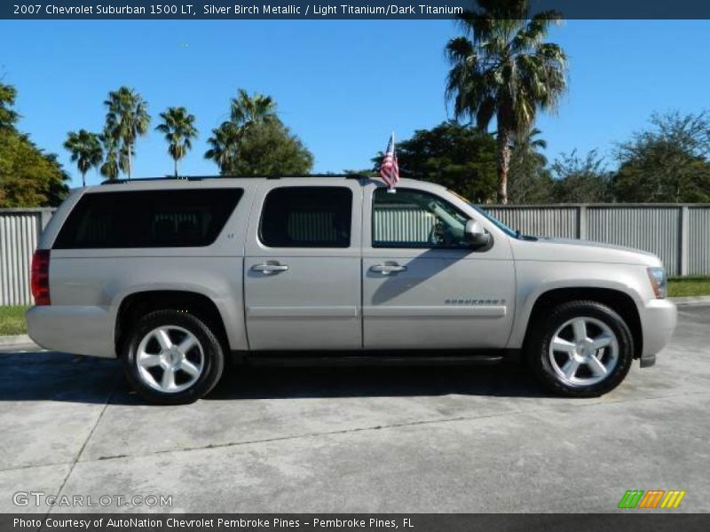 Silver Birch Metallic / Light Titanium/Dark Titanium 2007 Chevrolet Suburban 1500 LT